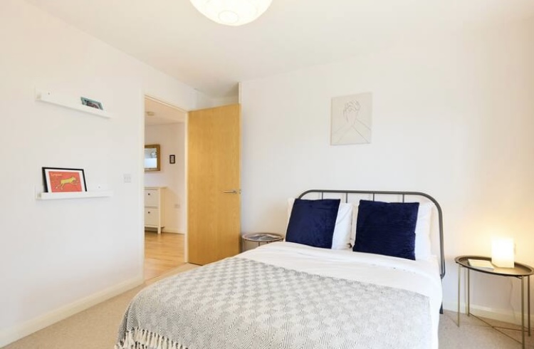 Second bedroom